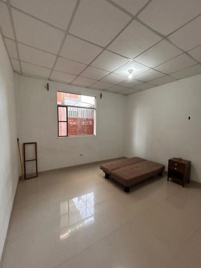 Alquilo habitacion independiente