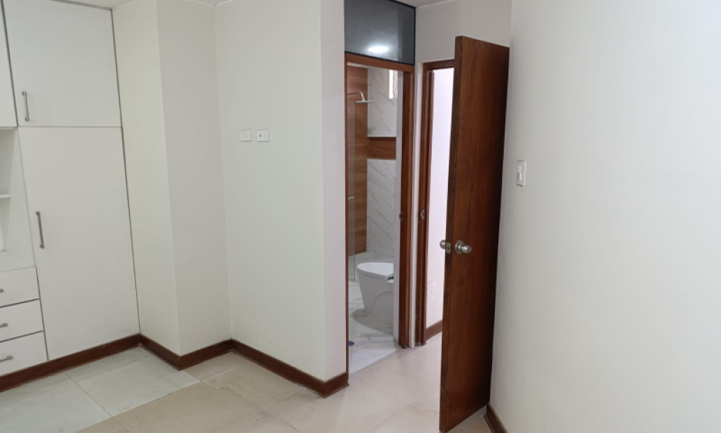 Venta de departamento 1er piso Portada del Sol III etapa La Molina-10