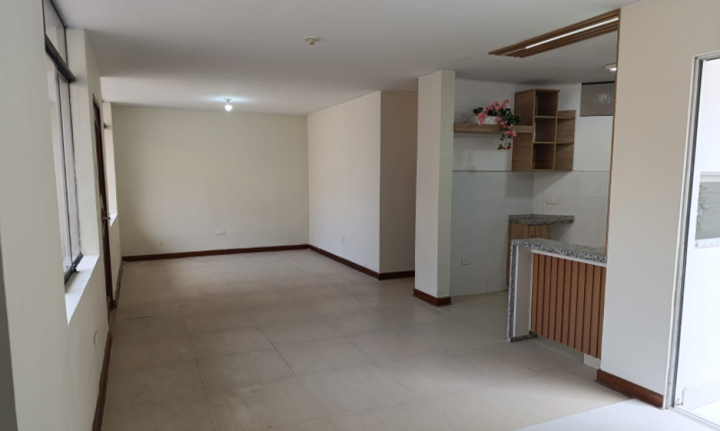Venta de departamento 1er piso Portada del Sol III etapa La Molina-13
