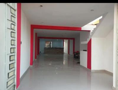 SE VENDE LOCAL COMERCIAL DE 147.40m², IDEAL PARA RESTUARANTE Y VIVIENDA