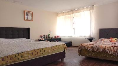 Amplia casa de 2 pisos con cochera y azotea   Urb. San Juan – Chiclayo