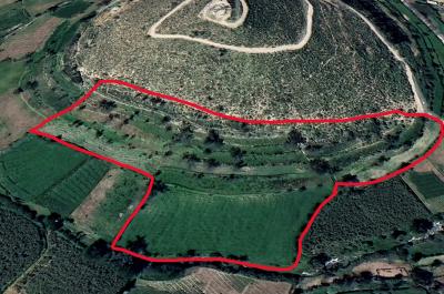 Vendo Terreno agricola 15550m2 en el distrito de quequeña a 300m de la plaza principal, ideal para negocio, recreo, cultivo, casa de campo