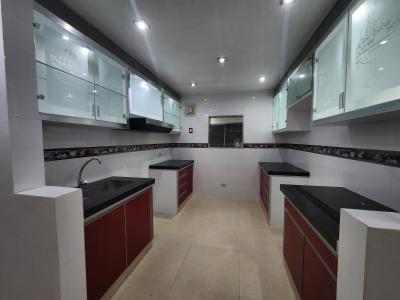 VENTA DE DEPARTAMENTO EN SURCO – EXCELENTE UBICACIÓN