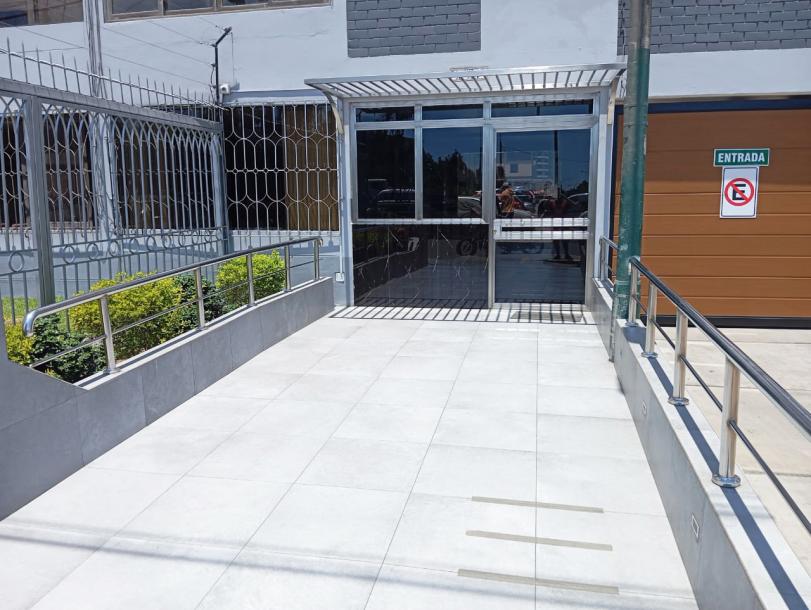 Monterrico. Cerca a universidades, Jockey Plaza, CC El Polo,  Vive seguro en condominio con amplias áreas verdes-1