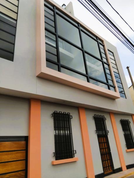 Townhouse en Venta - Sachaca Arequipa-0