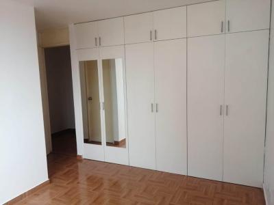 🏢 ¡Ocasión en San Miguel! Moderno Depa de 3 Dormitorios con Gas Natural y Balcón 🌊 | Precio: S/ 1,850 | 2 baños completos | Piso 5 con ascensor | Vista a Calle | Bien iluminado.