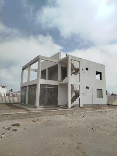 Vendo casa y terreno en Playa Los Lobos, Cerro Azul – Cañete, zona tranquila y segura, ideal para vivienda de playa.