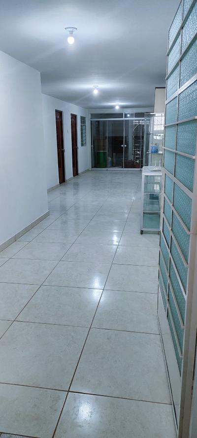Venta de espacioso y bonito Departamento en 1er piso en  San Martín De Porres/Los Olivos, Lima