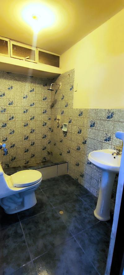 Venta de espacioso y bonito Departamento en 1er piso en  San Martín De Porres/Los Olivos, Lima
