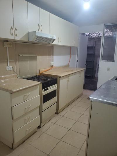 ¡DEJA DE BUSCAR Y MÚDATE MAÑANA! Departamento en primer piso totalmente amoblado y equipado