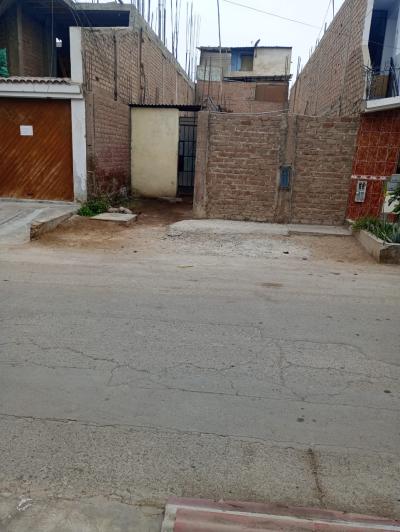 Vendo terreno 120 m2 luz, agua y desague. Frente: 6.00 ml. Cerca Zona Comercial San Diego, San Martin de Porres.-1