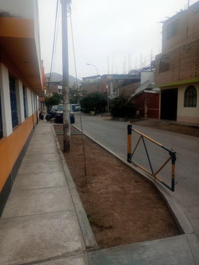 Vendo terreno 120 m2 luz, agua y desague. Frente: 6.00 ml. Cerca Zona Comercial San Diego, San Martin de Porres.-3
