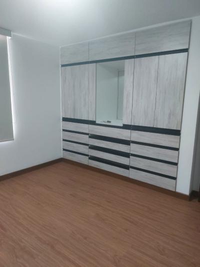 HERMOSO  DPTO 100% EN  AURORA DE MIRAFLORES VISTA A LA CALLE