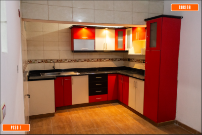 ¡Ocasión única! Casa de 3 pisos + terraza en VMT