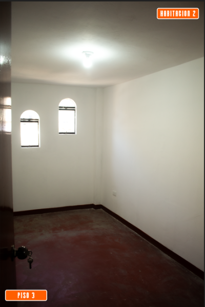 ¡Ocasión única! Casa de 3 pisos + terraza en VMT