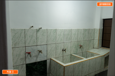 ¡Ocasión única! Casa de 3 pisos + terraza en VMT