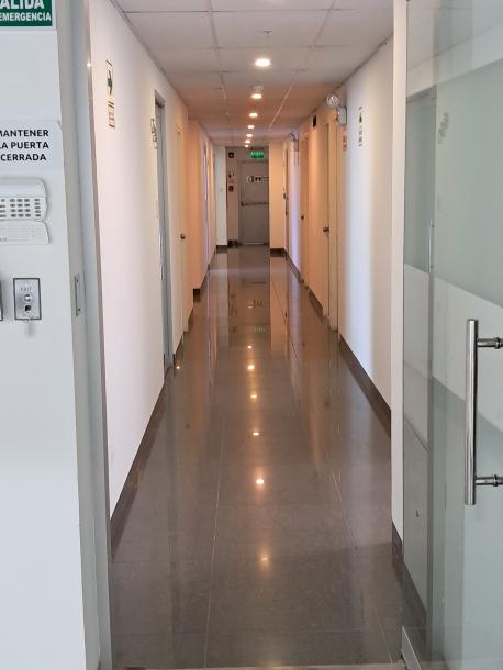 Alquilo Oficina corporativa en centro empresarial tanguis - solo empresas-10