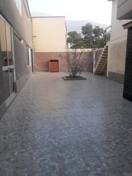 Vendo Casa en Av. Los Cedros cuadra 14 - Chaclacayo-7