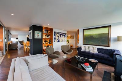 Se Vende Departamento en la Av. Angamos Oeste - Miraflores