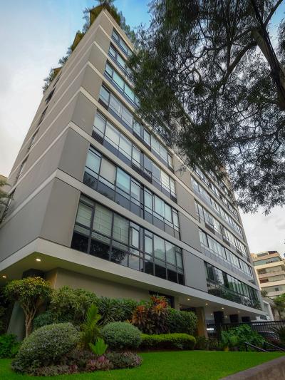 Se Vende Departamento en la Av. Angamos Oeste - Miraflores