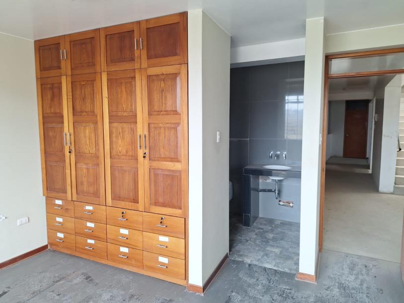 Venta de casa en Jose Galvez, Villa Maria del Triunfo-6