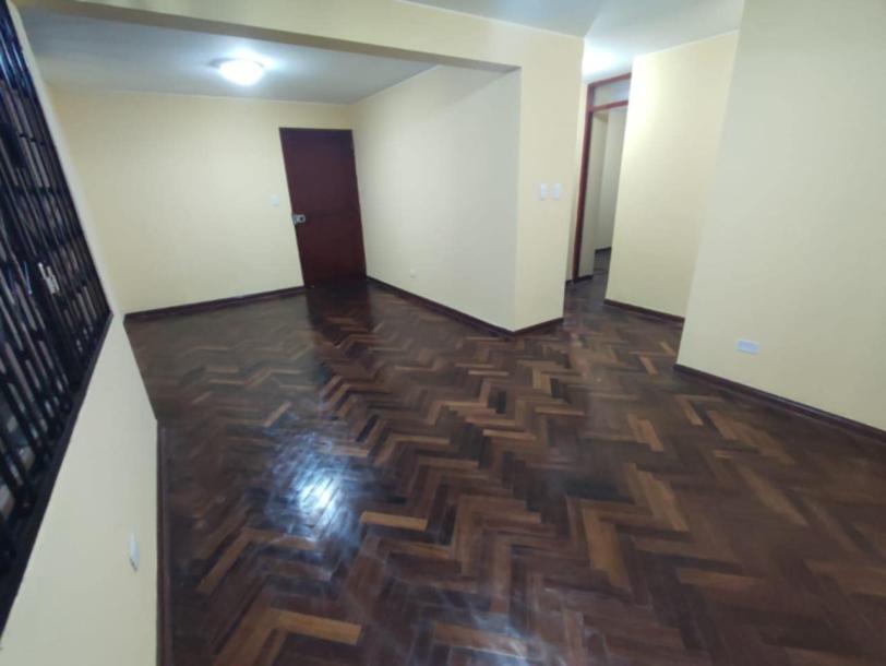 Alquiler de departamento en 1er piso, amplio y funcional PANDO 3RA ETAPA-12