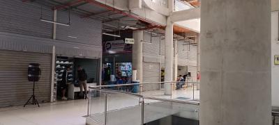 Stand Comercial en El Reloj Malvinas Plaza