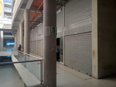 Stand Comercial en El Reloj Malvinas Plaza