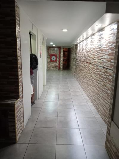 Alquiler departamento 73m2-Condominio Torre Vista Sol-Comas