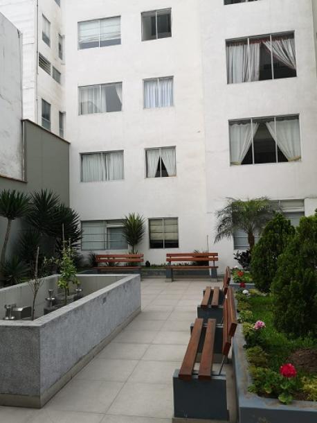 VENTA de Departamento de 2 dormitorios AMOBLADO y EQUIPADO en MIRAFLORES-13