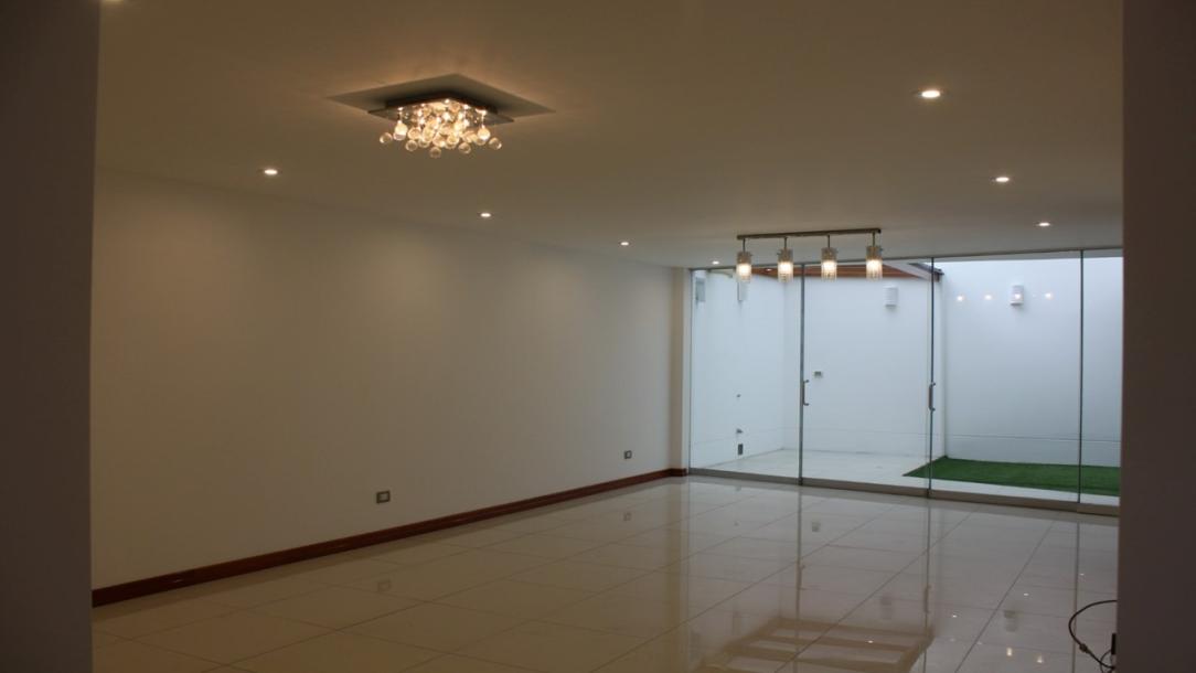 VENTA DE DUPLEX EN SANTA PATRICIA-0