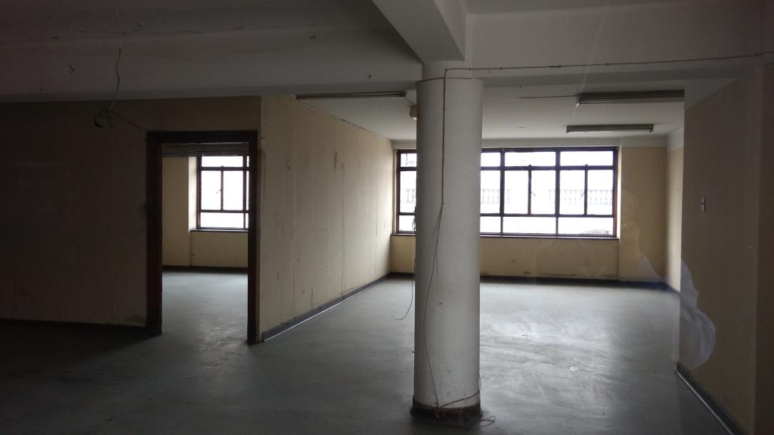 VENTA DE LOCAL COMERCIAL - COCHERA HUALLAGA-14