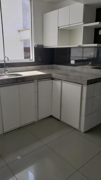 ALQUILO DEPARTAMENTO EN LOS MOLLES-ATE DE 3 DORMITORIOS-1